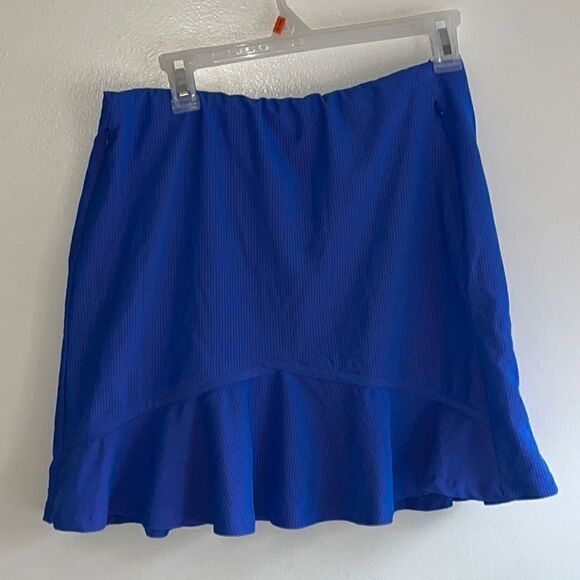 EXCELLENT CONDITION WOMEN’S SIZE SMALL TAIL PULL-ON GOLF SKORT WITH POCKETS - Picture 1 of 7